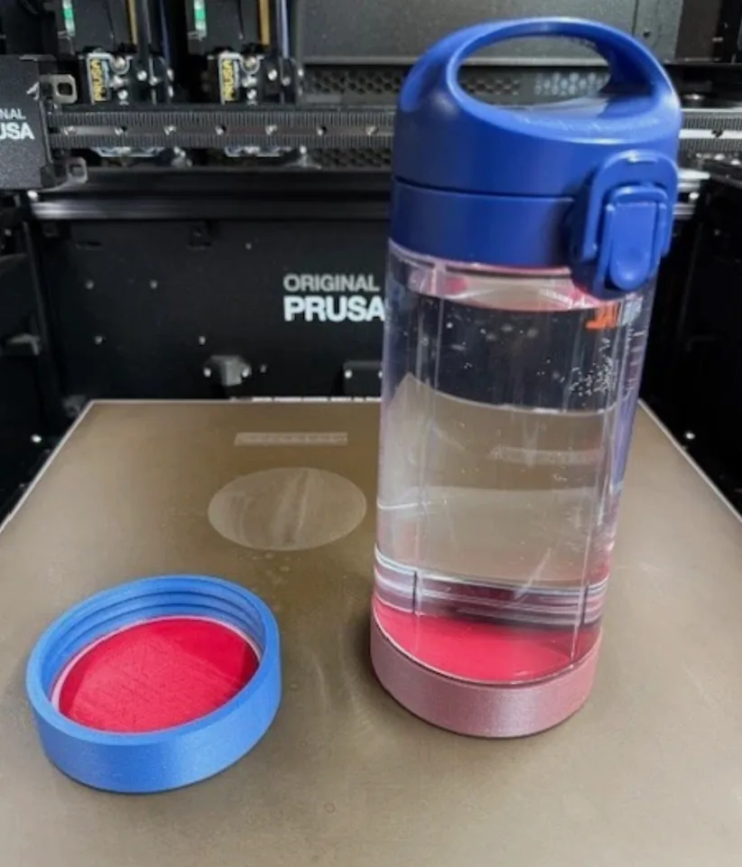 Drinks bottle with a custom printed screw-on base